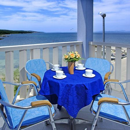 Aparthotel Marina Gromela Mirce Zewnętrze zdjęcie